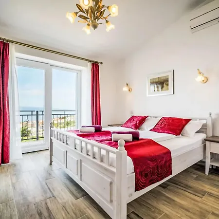 Villa Bellavista**** Place For Your Holliday Makarska